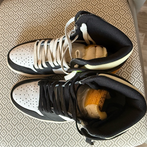 Jordan 1 High - Picture 2 of 7